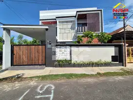 Dijual Rumah Mewah 2 Lantai Murah di Banyuwangi Kota