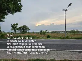 Lahan nol jalan raya mantup arah lamongan