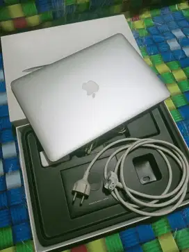 Macbook Air 13 inch 2017 Core i5 8/128 (BU)