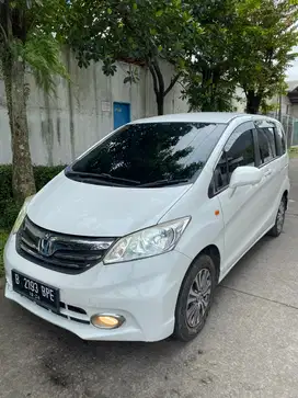 Honda Freed 2012 Bensin