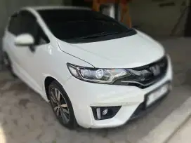 HONDA JAZZ RS CVT AUTOMATIC 2015 PUTIH