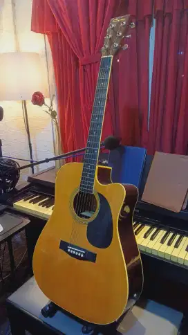 Gitar Akustik Original Cut-Away Beli di Mall Empuk di Jari