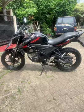 Honda CB150R streetfire 2018