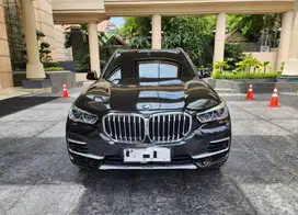 BMW X5 XDRIVE 2023 KM 5.000 SEPERTI BARU