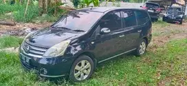 Nissan Grand livina 2010 Bensin