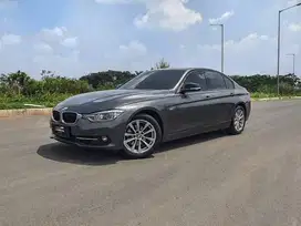 BMW F30 320i FACELIFT LCI SPORT 2017