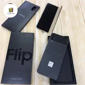 samsung Galaxy Z flip 4 5G 8/256 bekas resmi sein like new