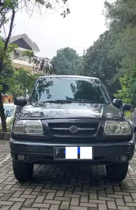 Suzuki Escudo 2005 1.6 MT