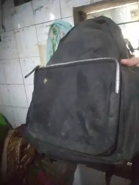 Tas ransel wanita dewasa