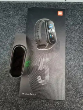 Xiomi miband 5 olaraga lari jogging