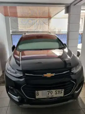 Antik Chevrolet Trax 1.4 Turbo LTZ Matiik thn2018 km40rban warna hitam