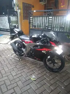 jual motor Suzuki GSX tahun 2018