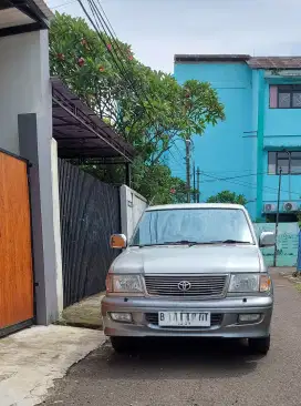 Kijang Krista 2.0 Automatic tahun 2002