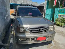 Toyota Kijang Krista 2.0 Bensin Tahun  2000Manual