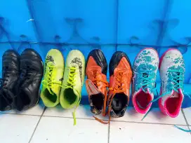 Sepatu futsal dan sepak bola Borongan Rp.150k ambil semua