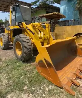 Dijual Wheel Loader Komatsu WA200-1 Tahun 2007