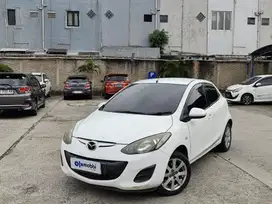 Pajak Panjang - Mazda 2 1.5 V Bensin-AT 2012 (KYN)