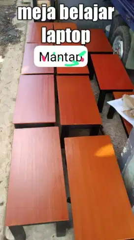 Meja alat kantor