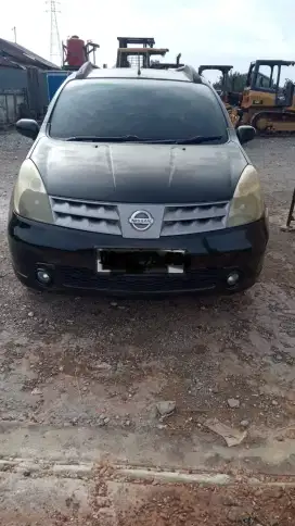 Nissan livina matik