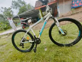 dijual sepeda Monarch alloy ring 26'