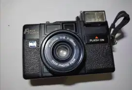 Kamera analog fujifilm Made Japan flash nyala normal