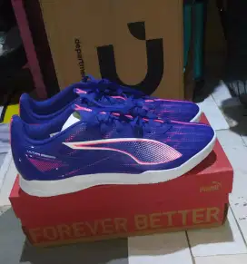 SEPATU FUTSAL
PUMA ULTRA 5 PLAY IT VIOLET
10790701 
SIZE 43 (28cm)