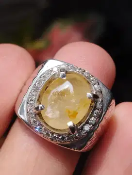 Yellow Sapphire Srilanka