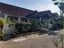 DIJUAL RUMAH JL RAYA CIGUGUR