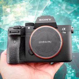 Sony A7 Mark III. Body Only. Fullset Mulus Sekali. A7III A73