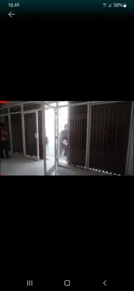 Kusen aluminium dan kaca