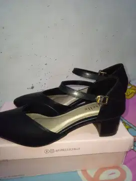 heels wanita giselle