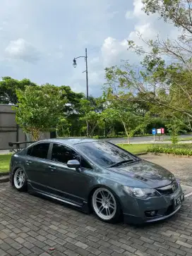 dijual mobil honda civic kondisi baik harga nego