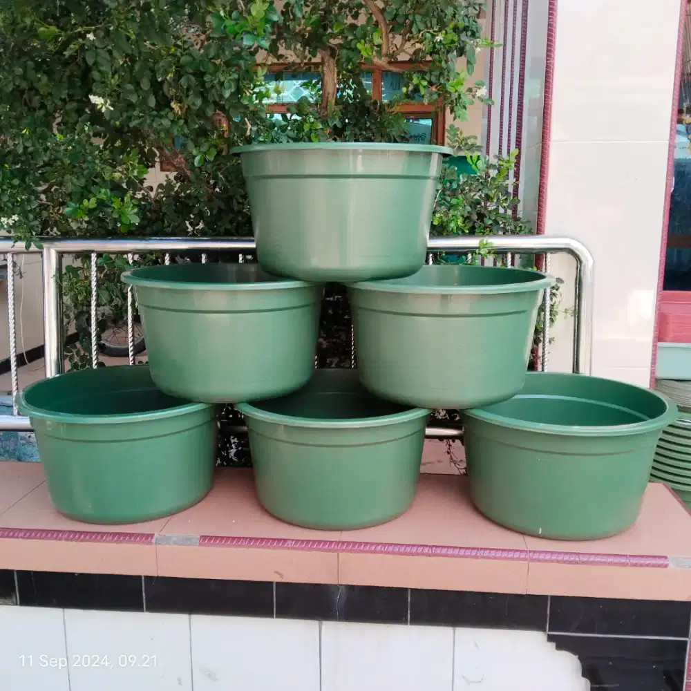 12 Pcs Bak/Ember Plastik kapasitas 45 Liter