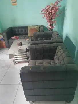 Di jual 1 Set sofa