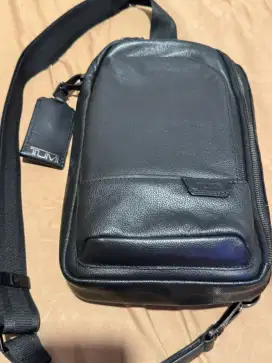 Tas pria original TUMI kulit