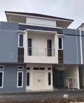 Rumah Mewah SHM Matraman 10 menit tol Jatinegara  Jakarta timur