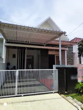 Rumah Disewakan Austinville Siap Huni Minimalis Malang