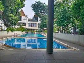 rumah mewah di sewakan di townhouse jatipadang dekat tb simatupang