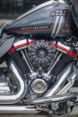 ROAD GLIDE CVO PATRIOT 2019 Silver