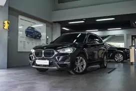 BMw X1 Dynamic NIK 2022 Black Sapphire On Black Low KM