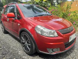 DI JUAL SUZUKI XOVER sx4 2008