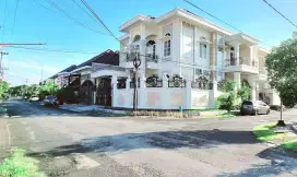 ‼️Baru Gress‼️Rumah MEWAH Hook di Manyar Rejo dkt klampis semolowaru