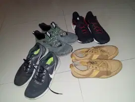 Sepatu Olahraga