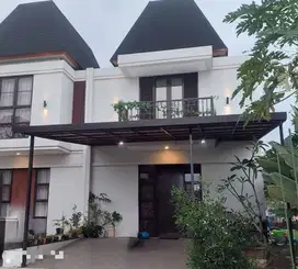 Rumah hoek kuldesak 2 lantai di Vida Bekasi