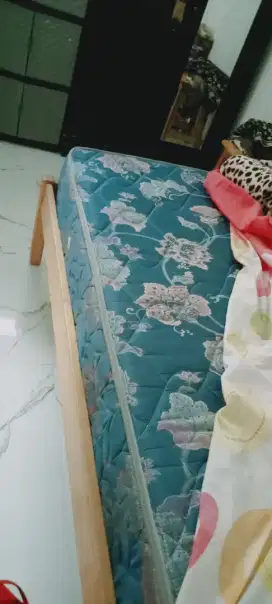 Kasur springbed guhdo +dipan