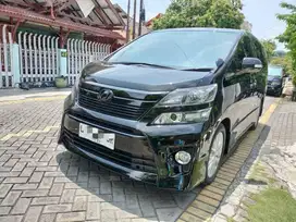 Toyota Vellfire ZG 2.4 Bensin Automatic/At 2014 Super Istimewa