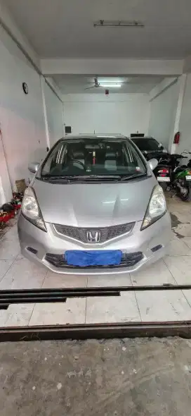 Honda hazz 1.5 RS terlengkap triptonic dp15jt tahun 2010