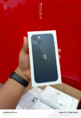 iPhone 13 128GB Midnight New Garansi Resmi iBox