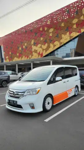 Nissan Serena Hws at 2015 nik 2014