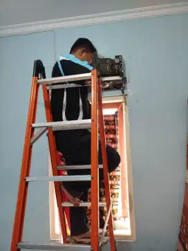 Jasa cek bongkar pasang ac & isi freon bergaransi
